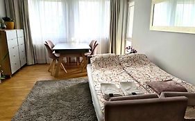 Mieszkanie 3 pokojowe dla rodzin, z zabawkami, w centrum blisko Aquaparku